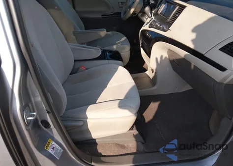 2011 Toyota Sienna Le V6 from USA, damaged, VIN 5TDKK3DC8BS148289